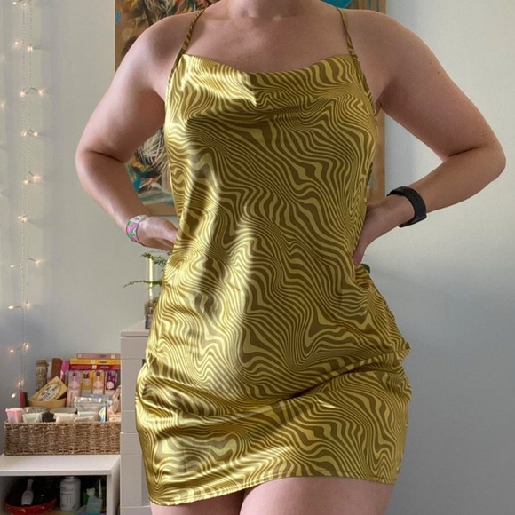 Divided Lime Green Backless Dress - Picture 2 of 6